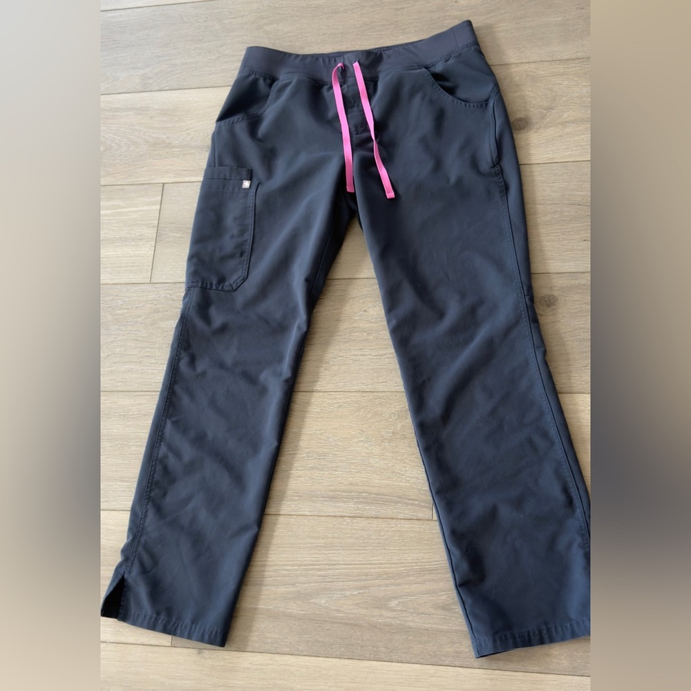 Figs Kade Cargo Scrub Pants Dark Grey